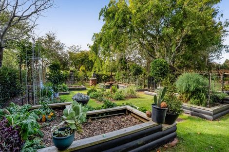 Photo of property in 500 Richmond Road, Lepperton, New Plymouth, 4373