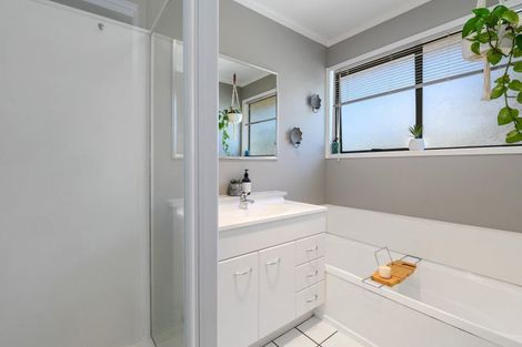 Photo of property in 22 Pukehangi Road, Pukehangi, Rotorua, 3015