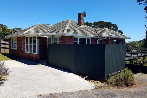 Photo of property in 213 Titirangi Road, Titirangi, Auckland, 0604