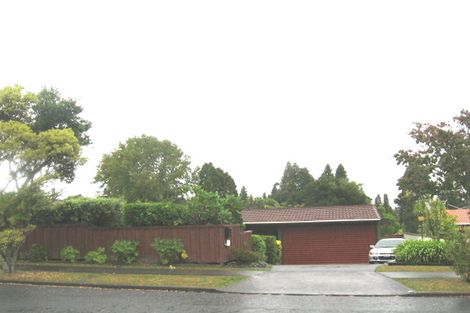 Photo of property in 82 Chelsea View Drive, Chatswood, Auckland, 0626