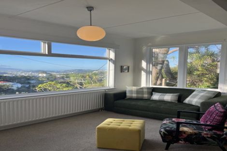 Photo of property in 11 Fairview Crescent, Kelburn, Wellington, 6012