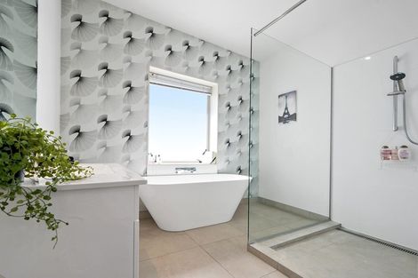 Photo of property in 90 Westholme Street, Strowan, Christchurch, 8052