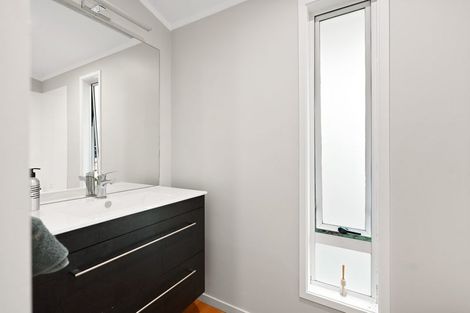 Photo of property in 8 Fleming Place, Chedworth, Hamilton, 3210