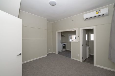 Photo of property in 15 Hanson Street, Mount Cook, Wellington, 6021