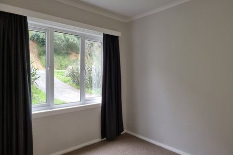 Photo of property in 66 Airlie Road, Plimmerton, Porirua, 5026