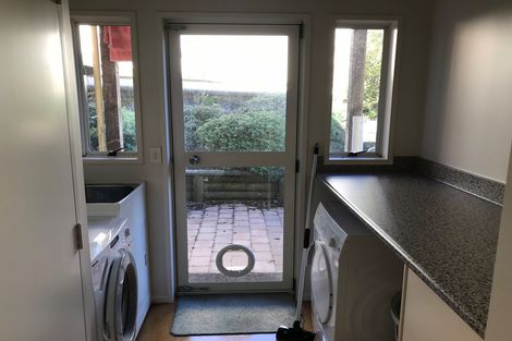 Photo of property in 8 Ribbonwood Close, Normanby, Dunedin, 9010