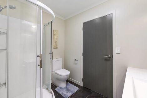 Photo of property in Waterview Estate, 1/4 Greystone Place, Omokoroa, 3114