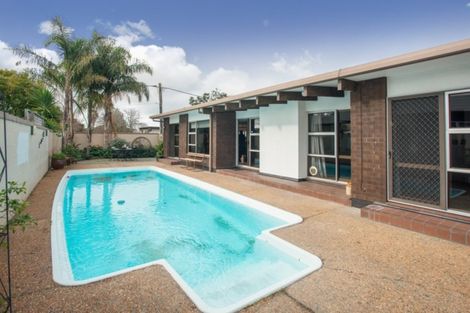 Photo of property in 2 Avenue Road, Greenmeadows, Napier, 4112