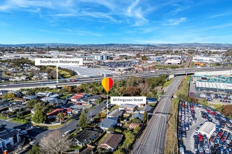 Photo of property in 69 Ferguson Street, Manurewa East, Auckland, 2102