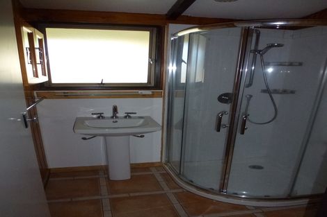 Photo of property in 115 De Lautour Road, Inner Kaiti, Gisborne, 4010