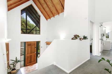 Photo of property in 1 Avonlea Grove, Belmont, Lower Hutt, 5010