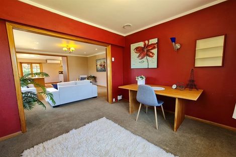 Photo of property in 4 Garnett Avenue, Forest Lake, Hamilton, 3200