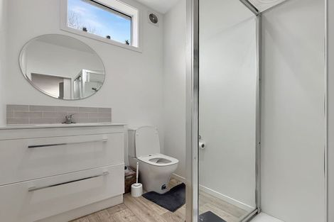Photo of property in 355 Oxford Street, Levin, 5510