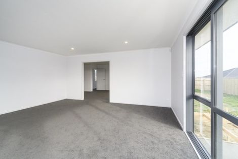 Photo of property in 13 Varsity Heights, Fitzherbert, Palmerston North, 4410