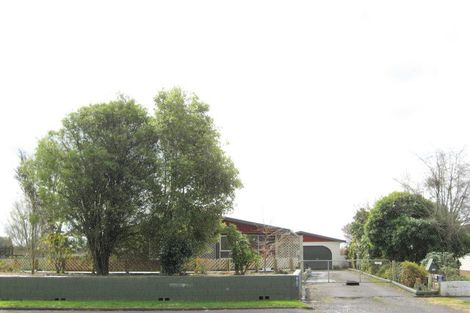 Photo of property in 100 Pembroke Road West, Pembroke, Stratford, 4332