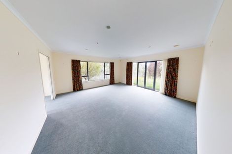 Photo of property in 18 Holdsworth Drive, Otamatea, Whanganui, 4500