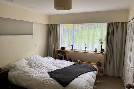 Photo of property in 16 Downing Street, Crofton Downs, Wellington, 6035