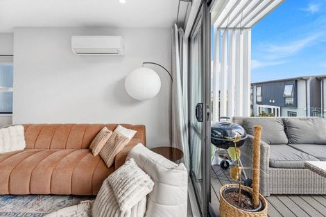 Photo of property in 9 Glenae Lane, Hobsonville, Auckland, 0618