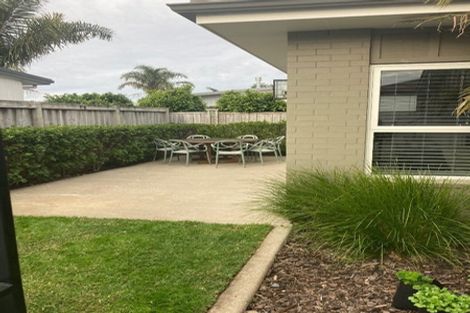 Photo of property in 31 Cassinia Close, Papamoa Beach, Papamoa, 3118