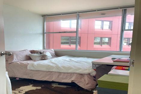 Photo of property in Terrace Tower Apartments, 9e/126 The Terrace, Wellington Central, Wellington, 6011