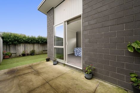 Photo of property in 18a Komata Crescent, Papamoa Beach, Papamoa, 3118