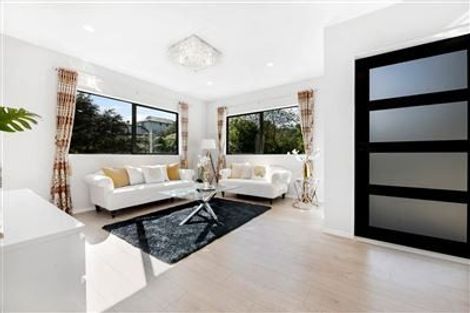 Photo of property in 32 The Enclave, Totara Heights, Auckland, 2105