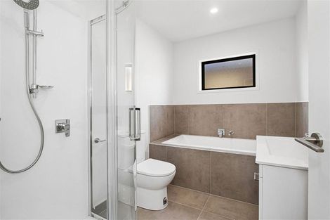 Photo of property in 7 Poutawa Lane, Clarks Beach, 2122