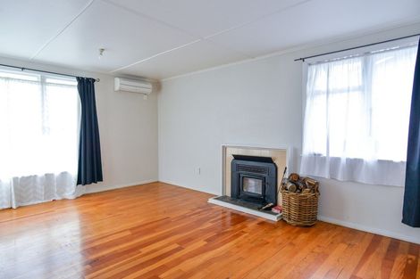 Photo of property in 55 Lipscombe Crescent, Havelock North, 4130