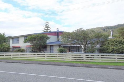 Photo of property in 51 Oxford Street, Taylorville, Greymouth, 7805