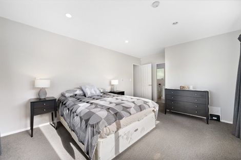 Photo of property in 20 Longmont Terrace, Churton Park, Wellington, 6037