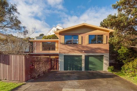 Photo of property in 40 Cortina Avenue, Johnsonville, Wellington, 6037