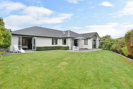 Photo of property in 9 Springside Place, Redwood, Christchurch, 8051