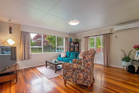 Photo of property in 27a Churchill Avenue, Hokowhitu, Palmerston North, 4410