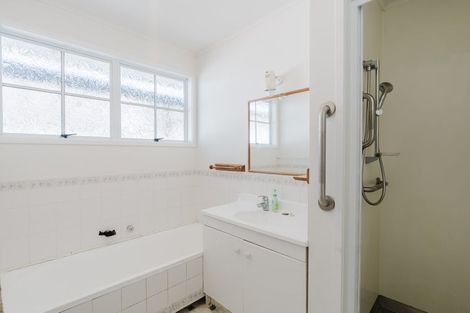 Photo of property in 17 Sandalwood Drive, Dinsdale, Hamilton, 3204