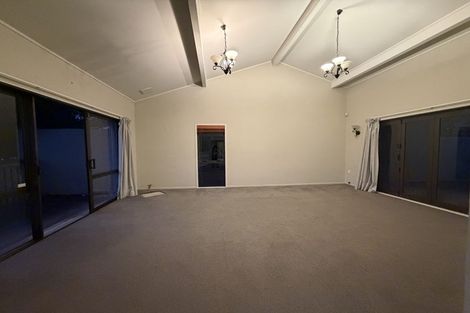 Photo of property in 113 Redoubt Road, Goodwood Heights, Auckland, 2105