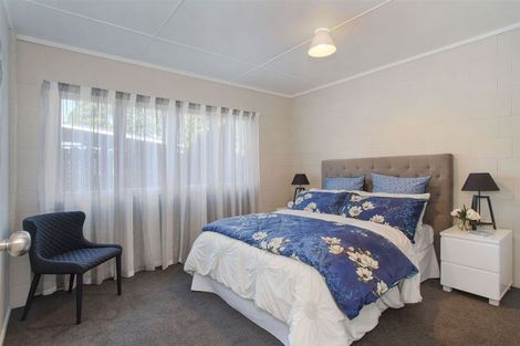 Photo of property in 11 Crispe Road, Clarks Beach, 2122