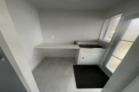 Photo of property in 3 Patterson Grove, Waikanae, 5036