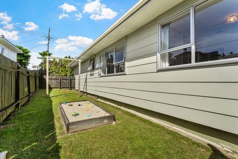 Photo of property in 27 Penton Road, Stanmore Bay, Whangaparaoa, 0932