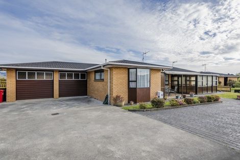 Photo of property in 4 Nikau Place, Otaki, 5512