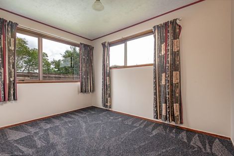 Photo of property in 28 Suzanne Grove, Kelvin Grove, Palmerston North, 4414