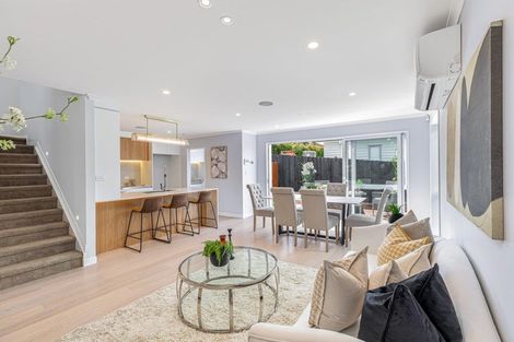 Photo of property in 123c Forrest Hill Road, Forrest Hill, Auckland, 0620