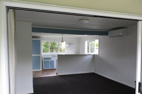 Photo of property in 25 Heperi Street, Waikanae Beach, Waikanae, 5036