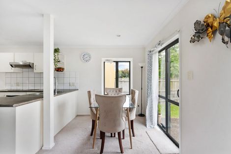 Photo of property in 10 Blumhardt Place, Avondale, Auckland, 1026