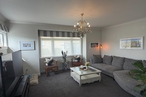 Photo of property in 43 Saint Johns Avenue, Palmerston North, 4414