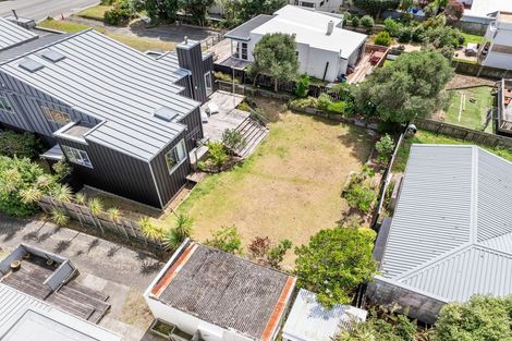 Photo of property in 88 Marine Parade, Paraparaumu Beach, Paraparaumu, 5032