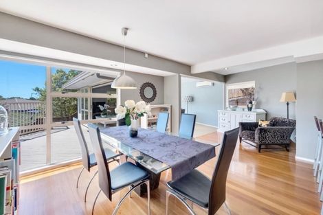 Photo of property in 50 Crestview Place, Browns Bay, Auckland, 0630