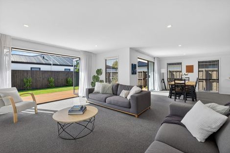 Photo of property in 32 Merrin Street, Avonhead, Christchurch, 8042