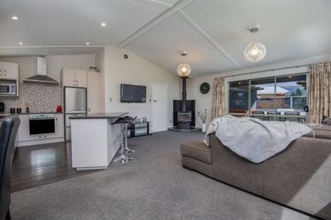 Photo of property in 25 Skerries Street, Outram, 9019