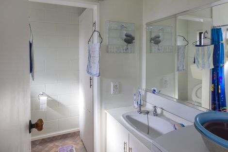 Photo of property in 1a Weston Road, Holmes Hill, Oamaru, 9401