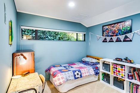 Photo of property in 13 Amner Place, Bluff Hill, Napier, 4110